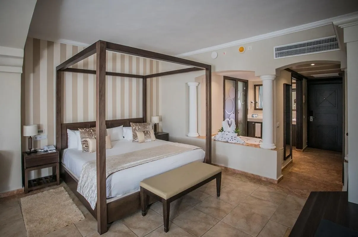 Majestic Colonial Punta Cana - Solo Adultos 5*,