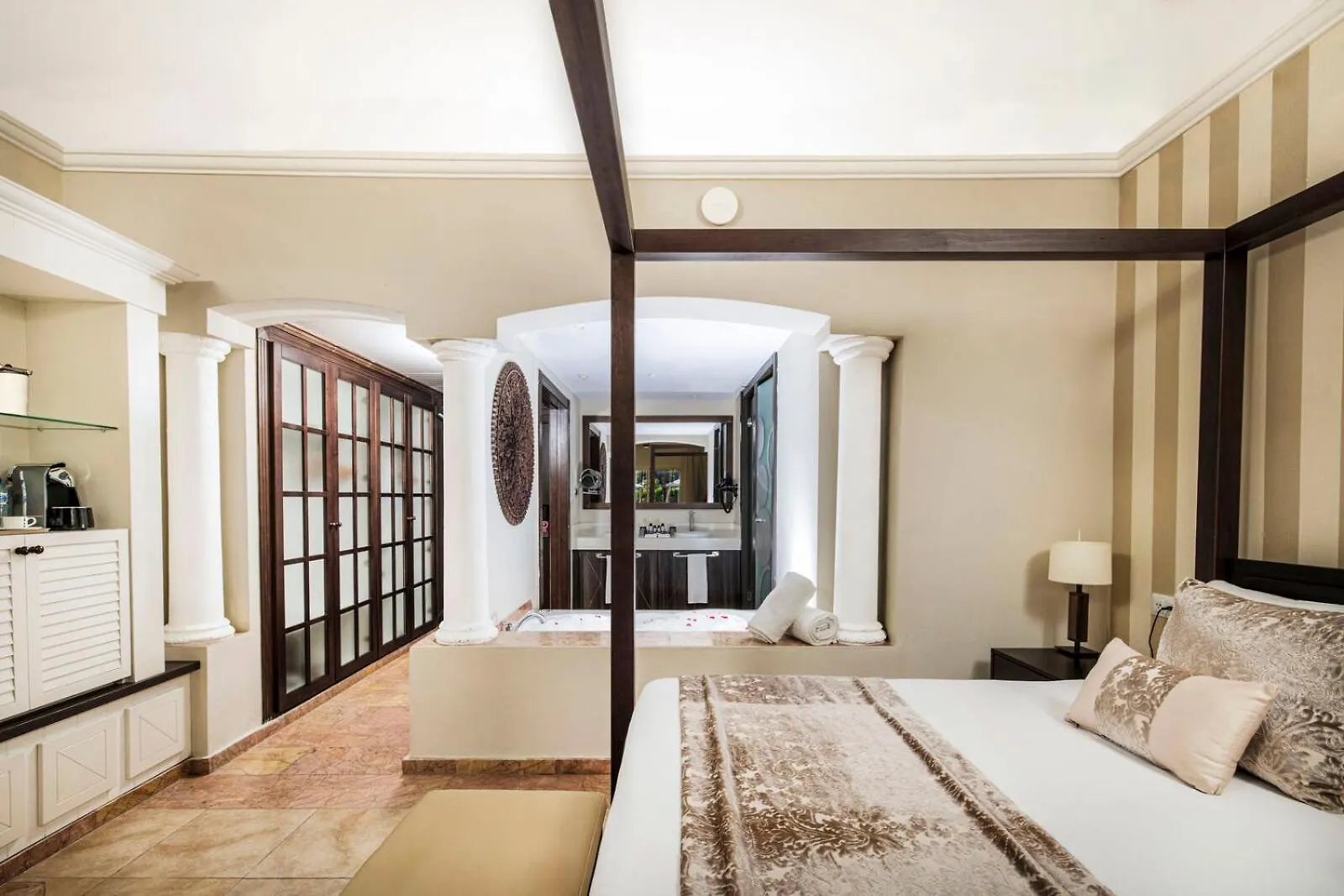 Majestic Colonial Punta Cana - Solo Adultos Resort