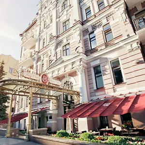 опера - The Leading Of The World 5* Киев