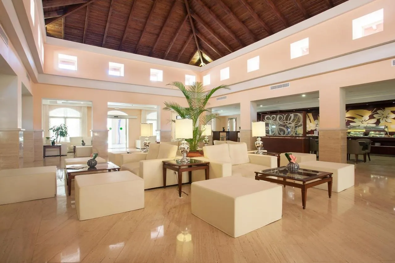 מלון Majestic Colonial Punta Cana (Adults Only) 5*,