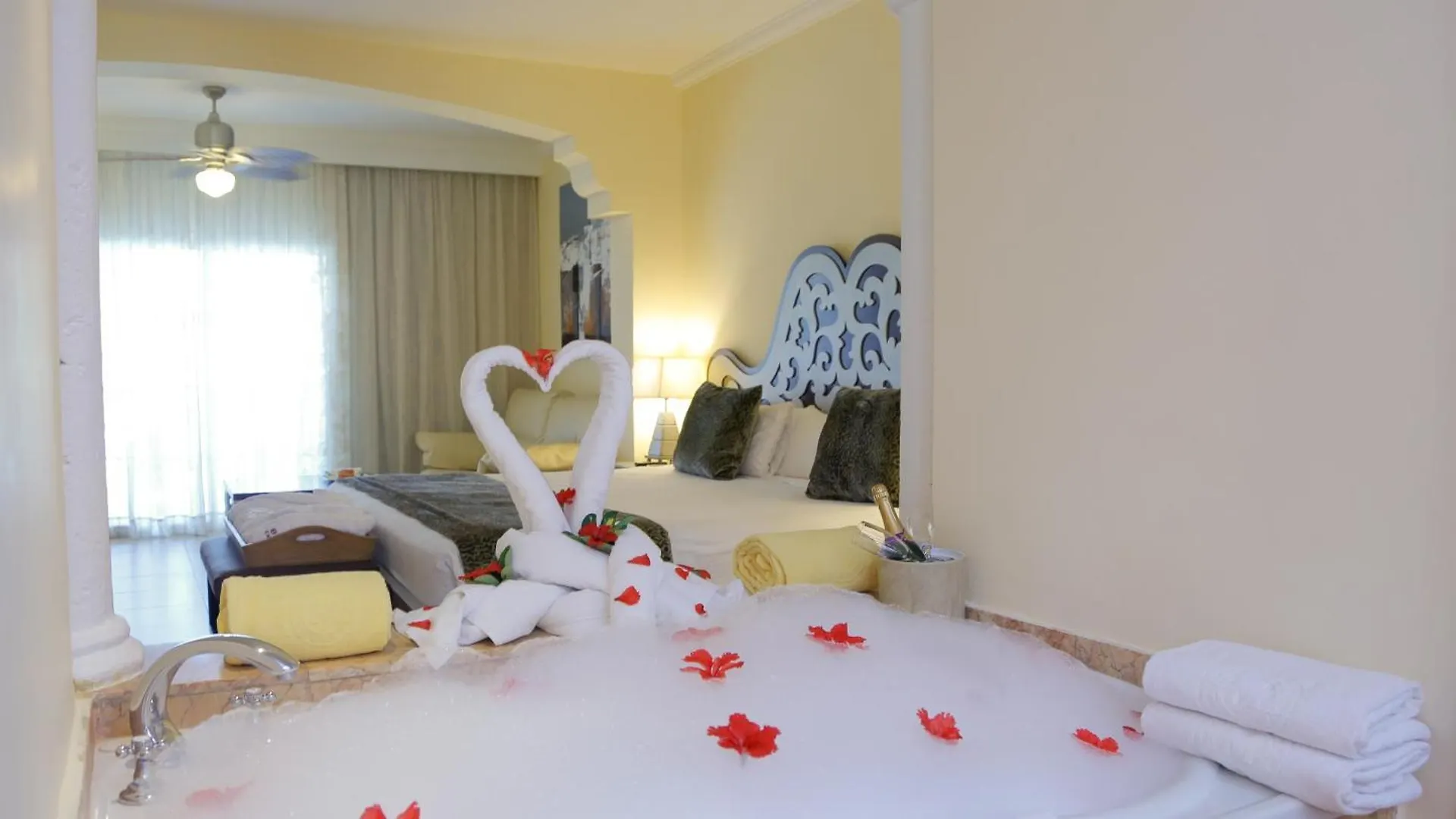 Majestic Colonial Punta Cana - All Inclusive 5*,